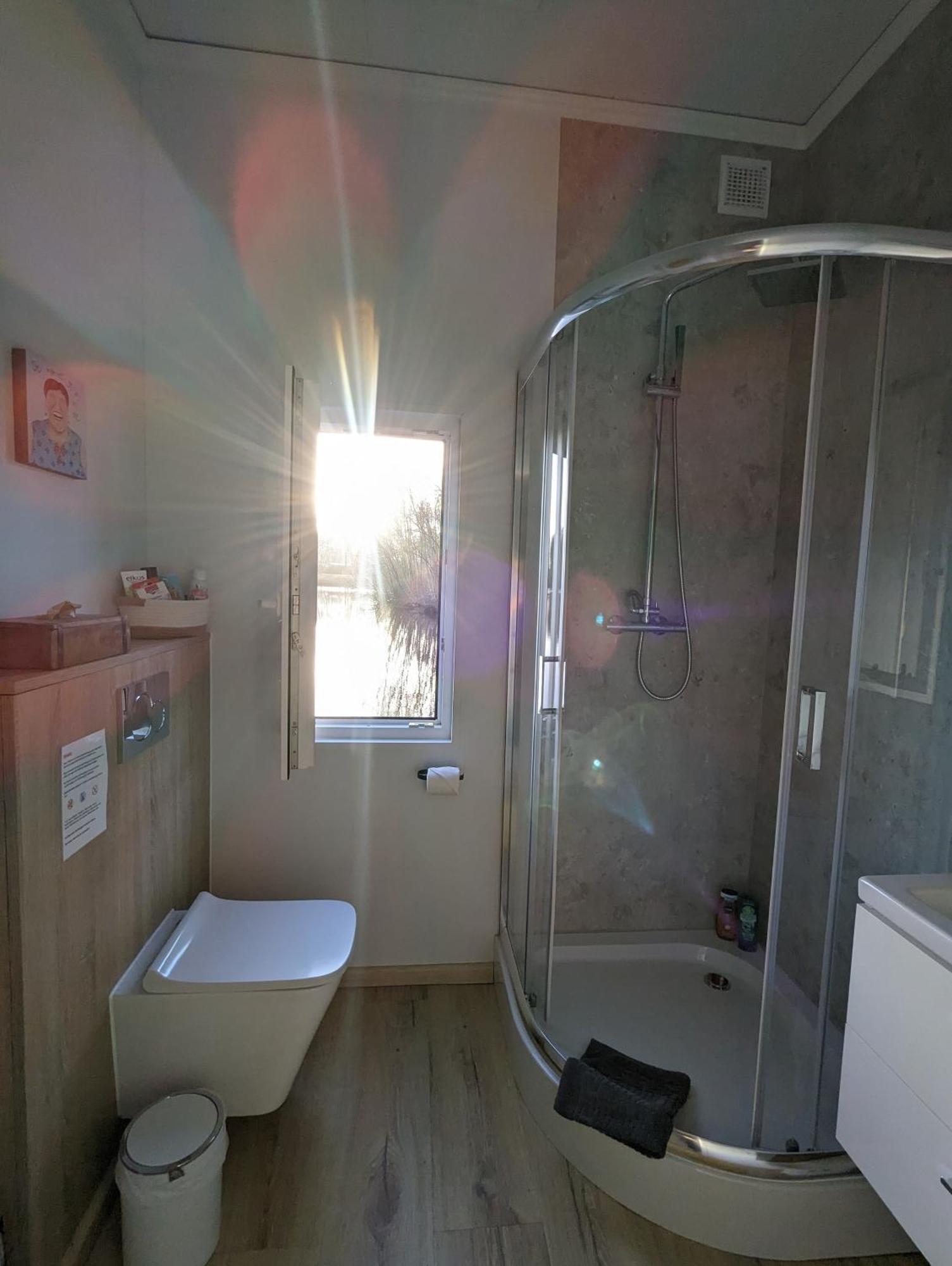 Hausboot Lena Hotell Papenburg Exteriör bild