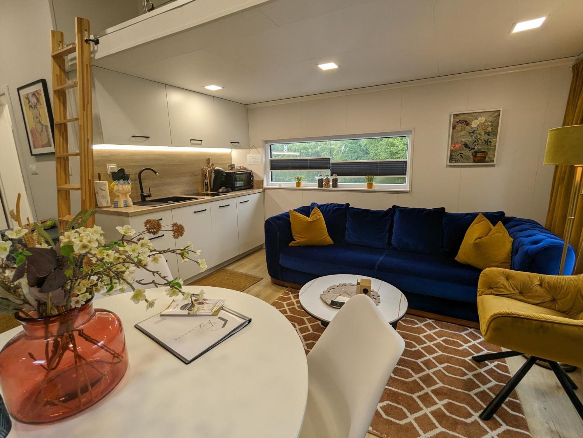 Hausboot Lena Hotell Papenburg Exteriör bild